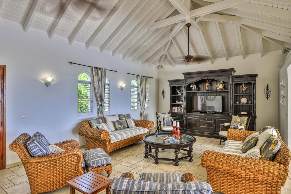 20- Location villa piscine Sea Vous Play Terres Basses Saint Martin_salon